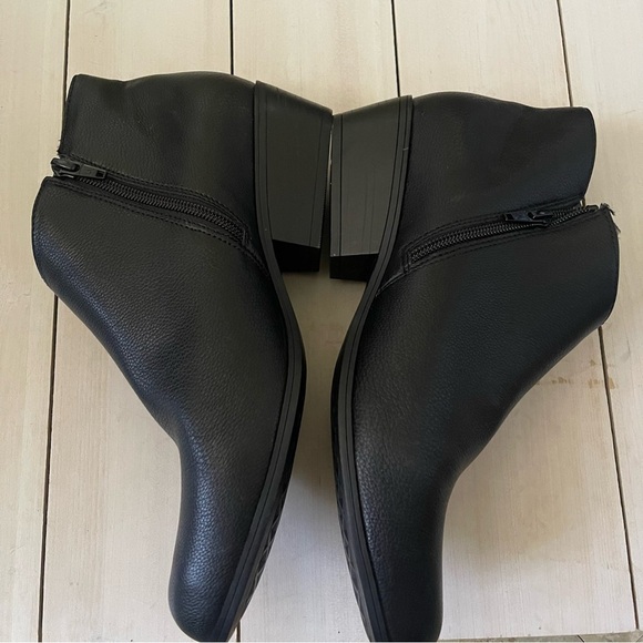 AEROSOLES women’s Ankle Boots size 10 black - Picture 5 of 9